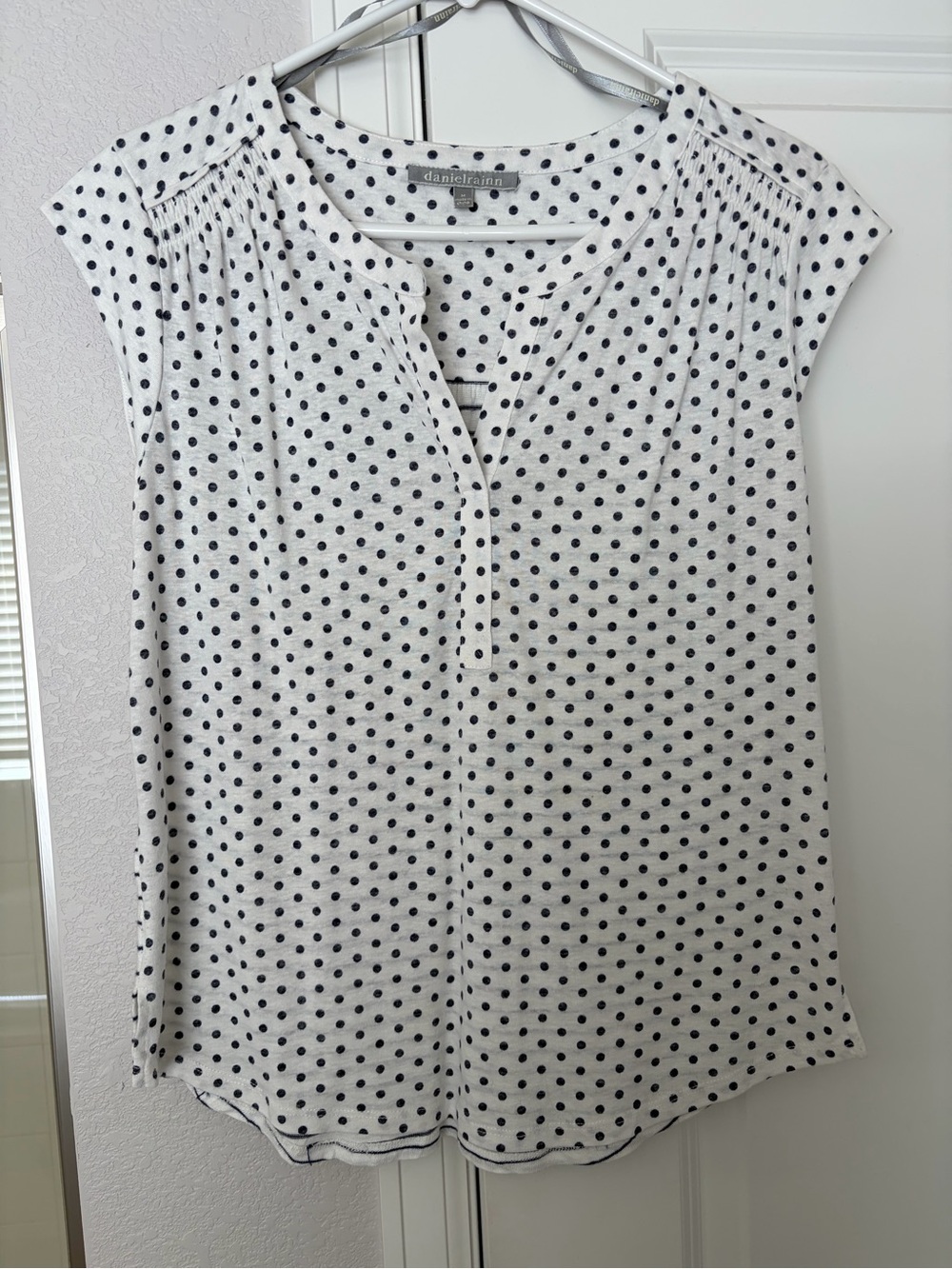 Daniel Rainn White Polka Dot Cap Sleeve Blouse